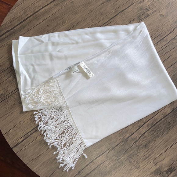 White House Black Market Accessories - WHBM fringe scarf NWT